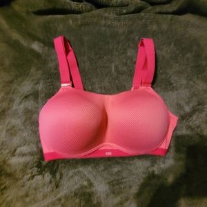 Victoria's Secret VSX Sports Bra 36C
